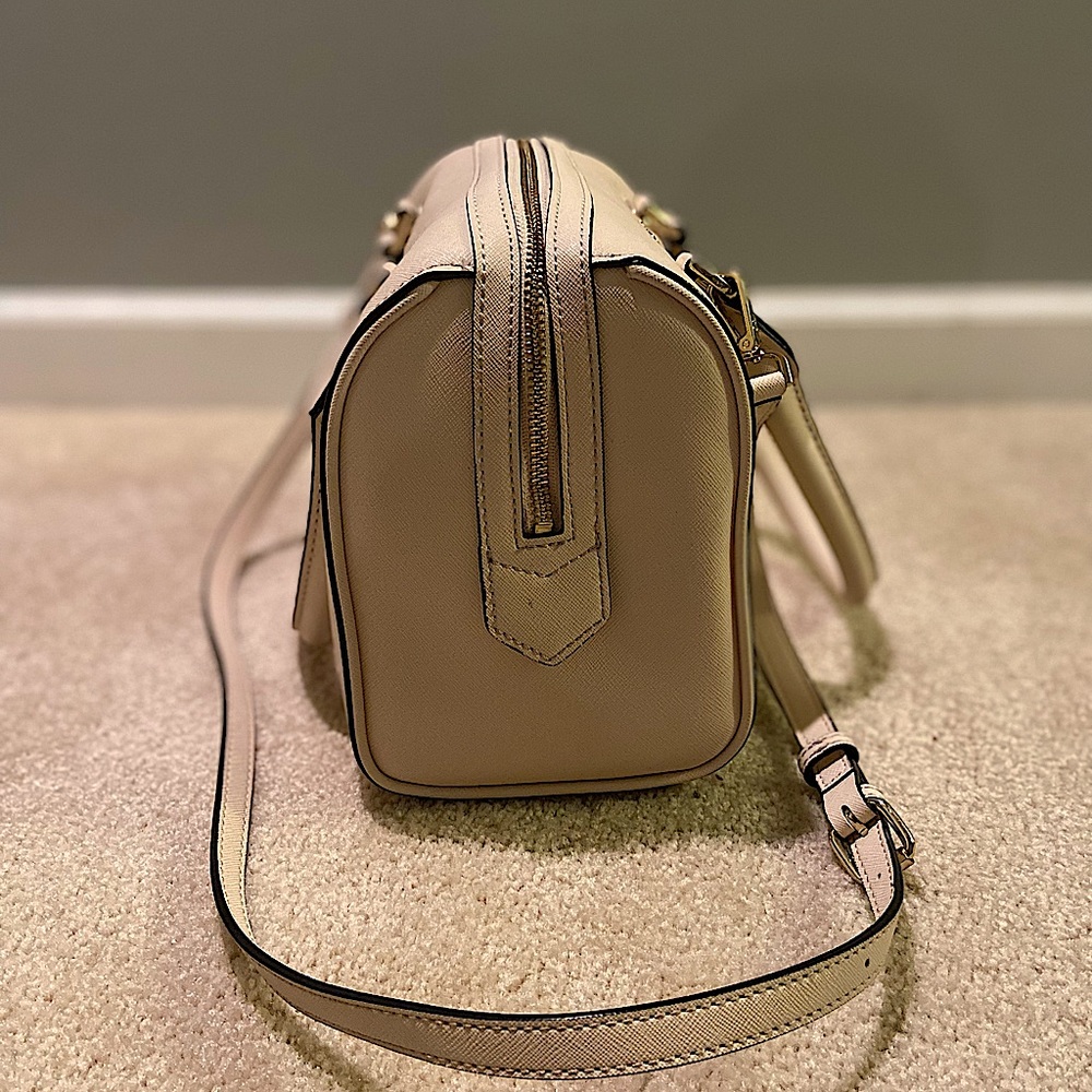 Calvin Klein hand bag - Like new/never used